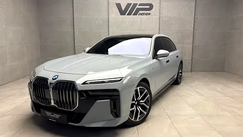 BMW 735i M-KIT | 2024 | GCC Specs | Agency Warranty Service