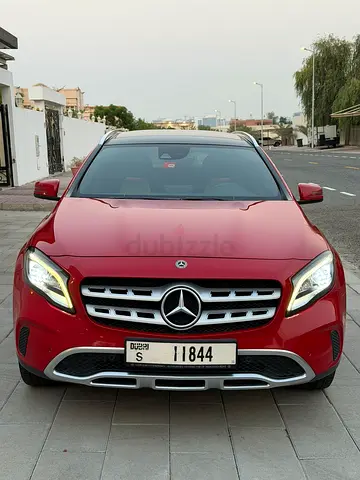 Mercedes-Benz GLA 250 2019 | GCC Specs | Low Mileage | Pristine Condition lady driver first owner