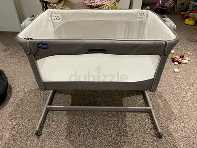 Chicco Next2me co-sleeping rocking baby crib