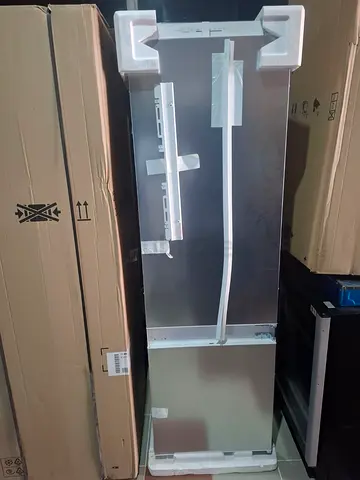 Bosch Built-in brand new fridge freezer