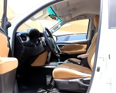 2021 Toyota FORTUNER 照片 8