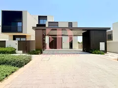 Brand new | Luxury Villa| Park Views| Vacant