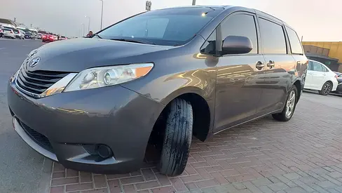 صورة 13 لـ 2011 Toyota SIENNA
