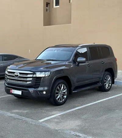 2025 Toyota LAND CRUISER 照片 1