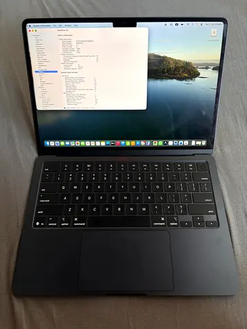 MacBook Air 13, M4 Chip/16GB RAM/ 256GB SSD