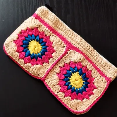 Handmade Crochet Zipper Pouch / Small Clutch