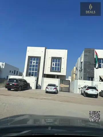فيلا راقية جداً ونظيفة للإيجار في الحليو، عجمان – 5 غرف ماستر (ثاني ساكن) مع المكيفات