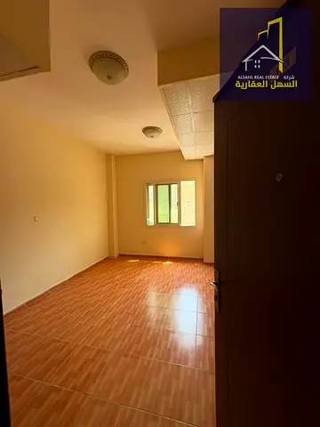 Spacious studio with central AC for rent in Muwaileh