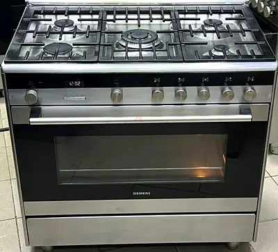 Siemens 90cm Stainless Steel Gas Range with Oven Electric - Good Condition