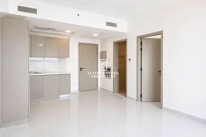 POOL VIEW | BRIGHT APARTMENT | PRIME LOCATION