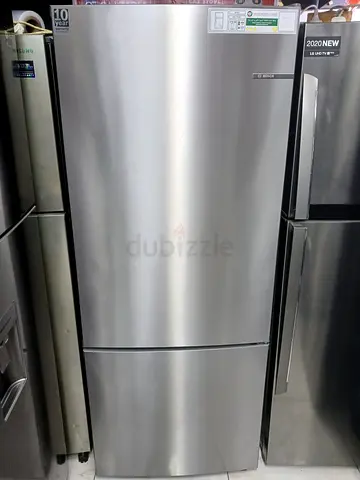 Bosch brand 2 door fridge freezer bottom like new condition perfect working