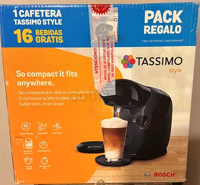 Tassimo by Bosch Style Coffee Machine - 1 Year Old (Perfect Condition