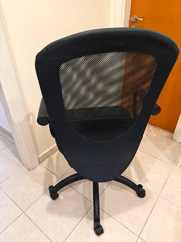 IKEA Ergonomic black mesh office chair - good condition
