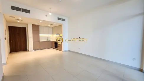 Premium 1 BR | Spacious | Bright & Airy Apartment