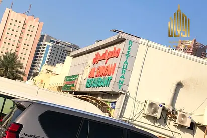 Arabic house divided into two sections, freehold