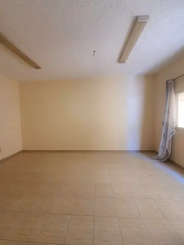 هل تبحث عن الفخامة، المساحة، والموقع الاستراتيجي في آن واحد؟ إليك خيارك المثالي! نعلن عن توفر استوديو خيالي بمساحة سوبر ديلوكس واسعة جداً للإيجار الس