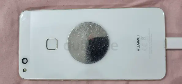 Huawei smartphone - white NO CAMERA. ( TO WORK AT MILITARY PLACE)