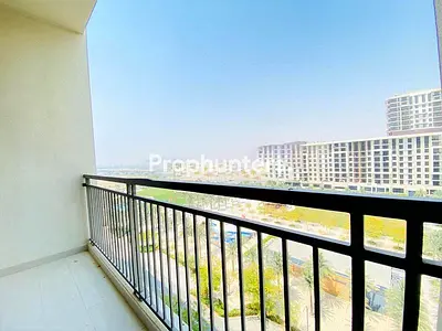 Parkview | Vacant | 2BR |Mid Floor |On Center Park