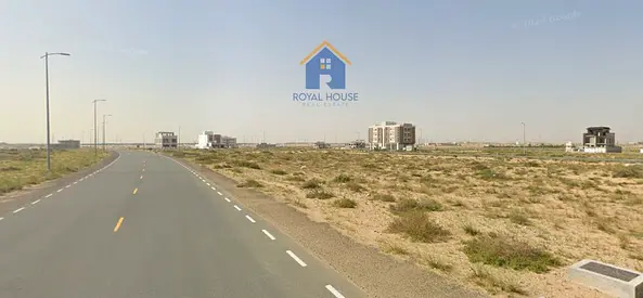 فرصة استثمارية مميزة بتلال الشارقة | أرض تملك حر متعددة الاستخدامات