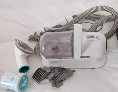Pet grooming clippers with vaccumm