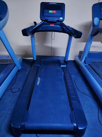Life Fitness Professional Treadmill