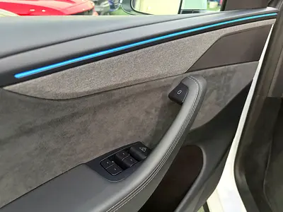 2026 Tesla MODEL Y thumbnail 15