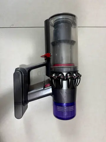 Dyson v11 vacuum cleaner