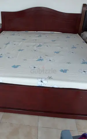 King size bed for sale
