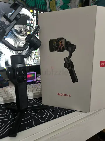 Zhiyun Smooth 5 Pro Smartphone Gimbal - Pristine Condition