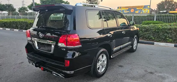 صورة 5 لـ 2015 Toyota LAND CRUISER