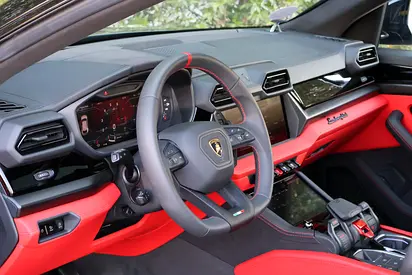 2026 Lamborghini URUS — миниатюра 18