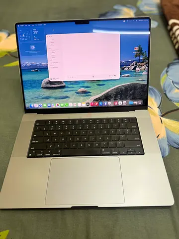 Macbook M1 Max 64 GB RAM 1TB SSD 32 Cores