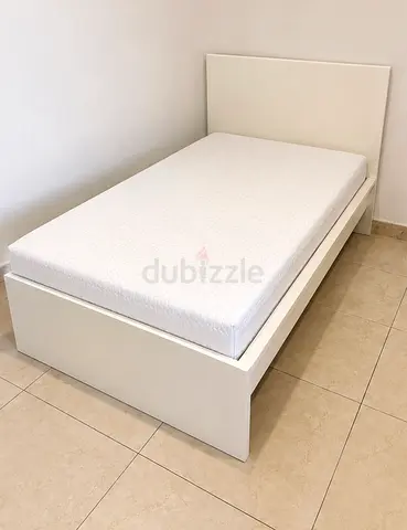 IKEA Single white bed frame + mattress - modern, good condition (1 year old)