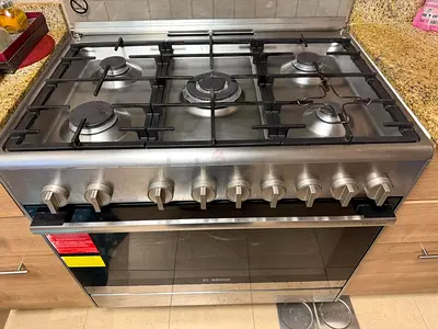 Bosch 5 Burner Gas oven  90 cm X 60 cm