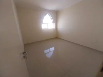 3bedrooms flat for rent in muwalih commercial area in sharjah