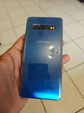 Samsung S10 (water damaged)