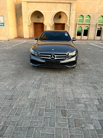 2017 Mercedes-Benz E 300 – Korean Specs