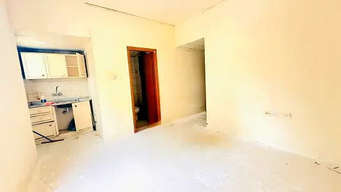 Lavish Studio near Madina Mall Ready to move apt…