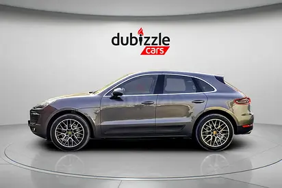 AED 3427/month | 2015 Porsche Macan | GCC Specs | Ref#494238