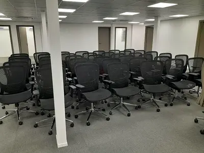 ergonomic black office chair