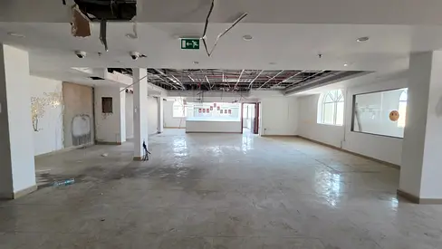 Limited Offer for big size office only 200k in muwaileh commercial prime Location sharajh