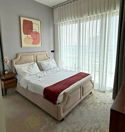 Queen size bed full