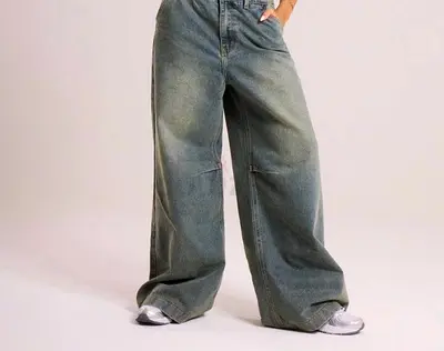 Wide Leg Vintage-Style Womens Jeans, Size Approx M