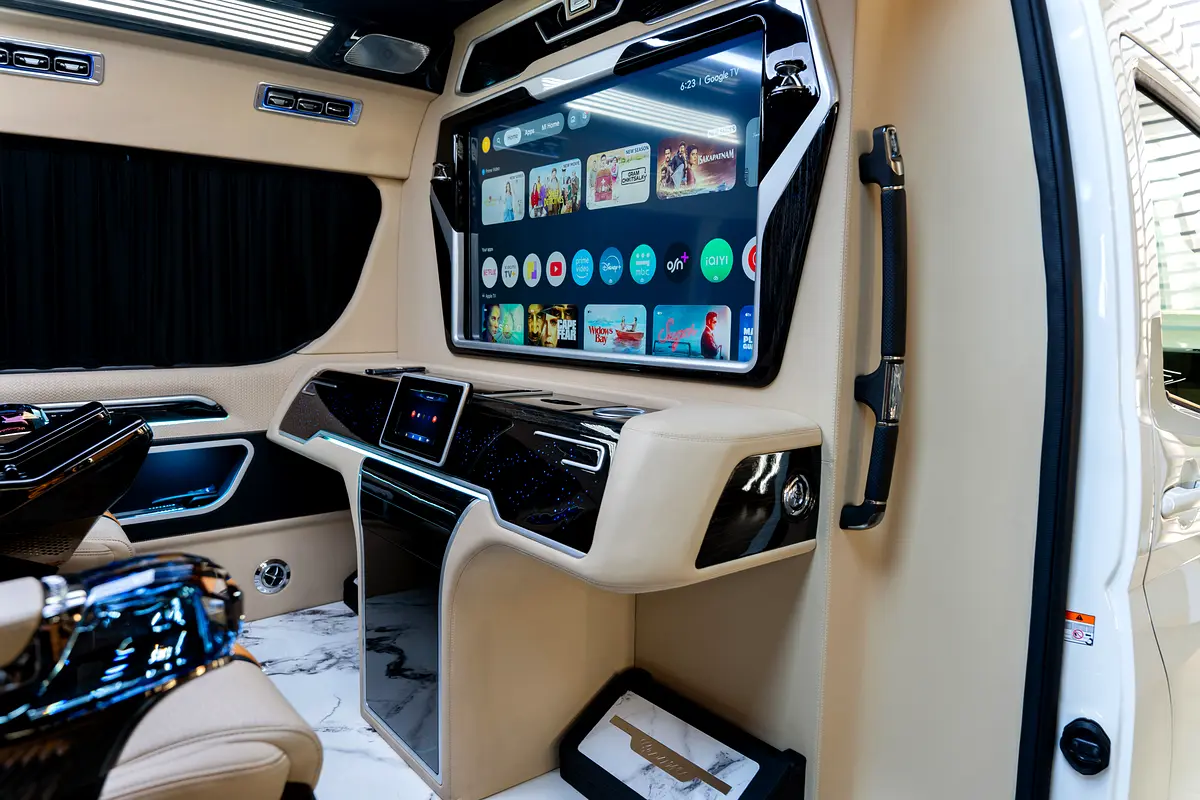 Toyota Hiace 2025