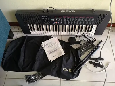 Casio CTK-200 - 40 Songbank Keyboard with Stand, Cover and Adaptor