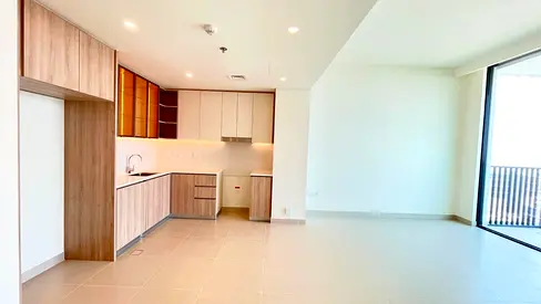 الطابق العلوي 2BHK | دبي هيلز استيت | شرفة مطلة على المدينة والمنتزه | شقة غير مفروشة