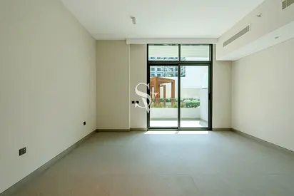 Spacious Layout | Close to Mall | Low Floor