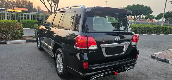 صورة 7 لـ 2015 Toyota LAND CRUISER