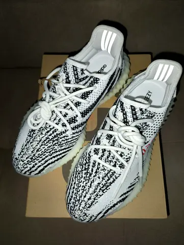 Used Adidas Yeezy Boost 350 V2 Zebra - 8.5 US