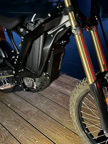 Surron lbx 2025 black (9.5 non negotiable)
